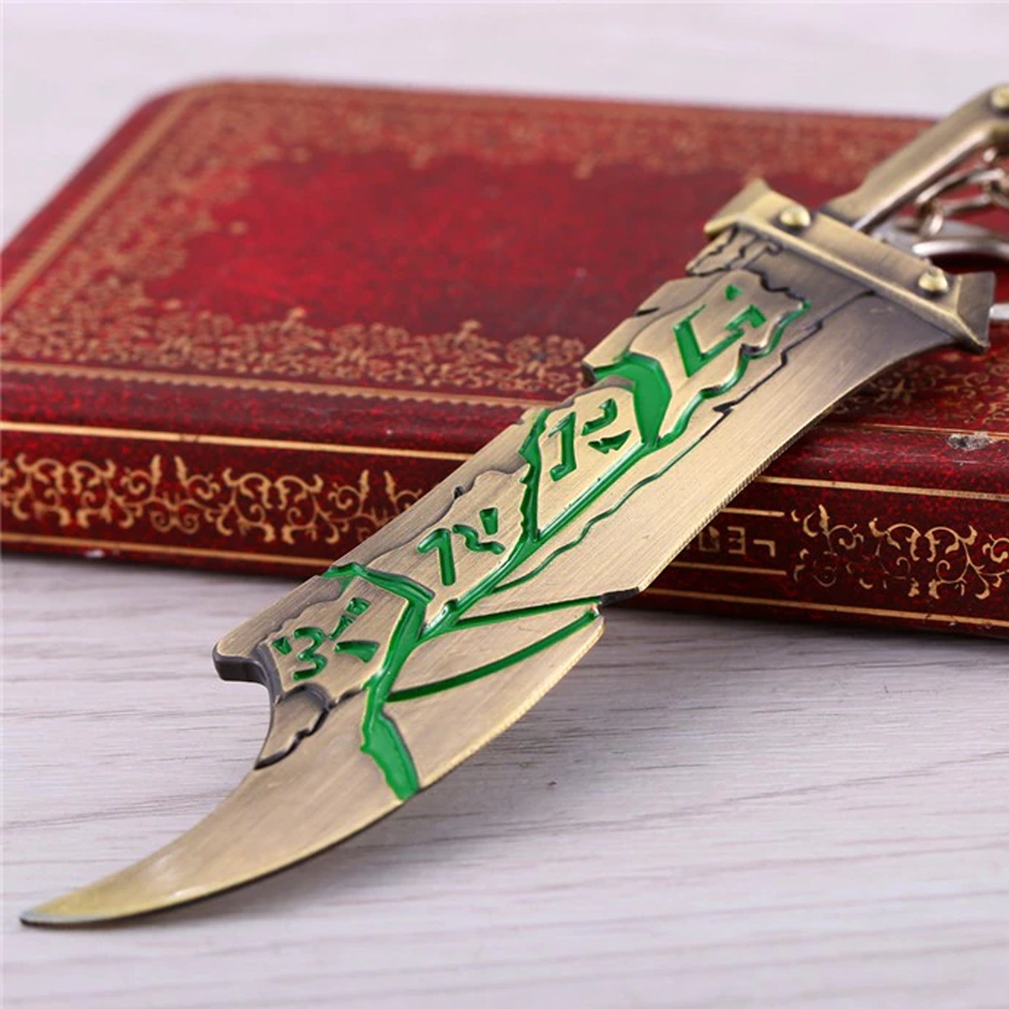 英雄聯盟 - 雷玟符文劍擺設